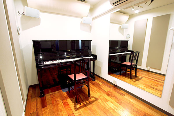 業界最安値 ！月2回￥9,350〜スタジオ費無料！